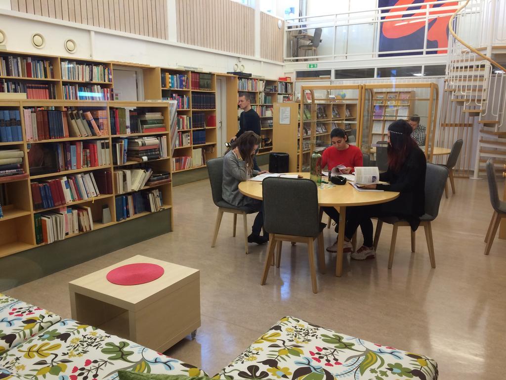 Stf Malmfaeltens Folkhoegskola Kiruna Extérieur photo